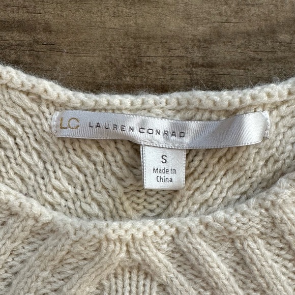 LC Lauren conrad cream cable knit cold shoulder sweater with pearl accents - Picture 4 of 8